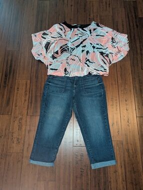 Capri Outfit- Includes Pants And Top/ Size 14 & 2XL